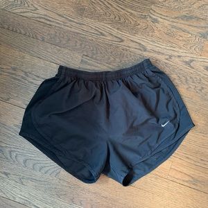 all black nike shorts